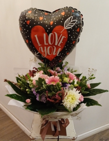 Florists valentine choice and balloon.